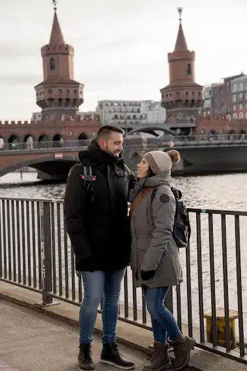 tourist couple enjoying